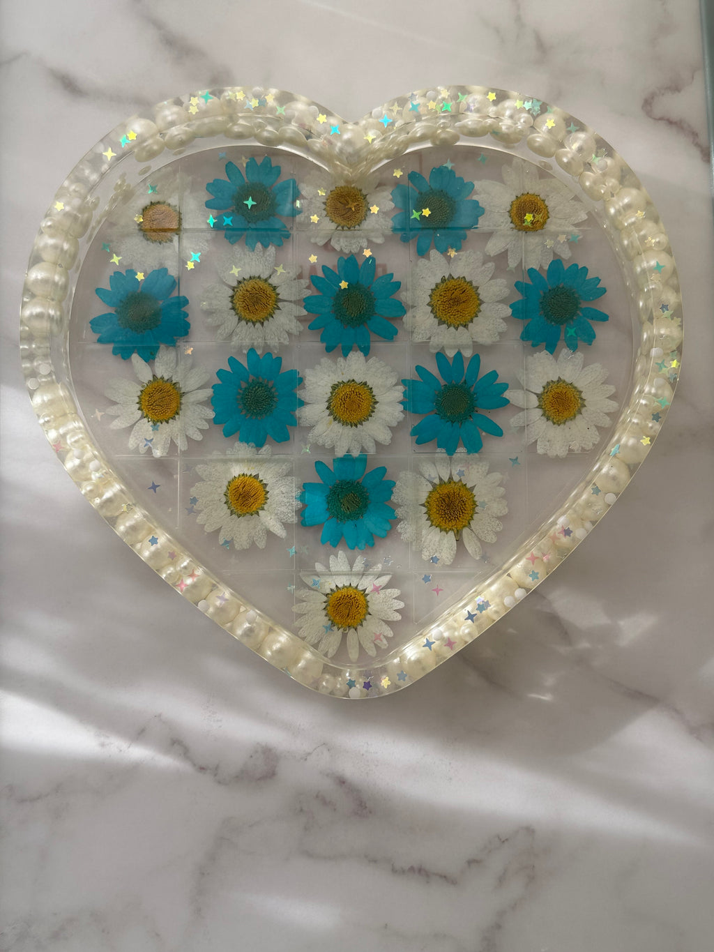 Pearl Daisy Keepsake Heart Tray