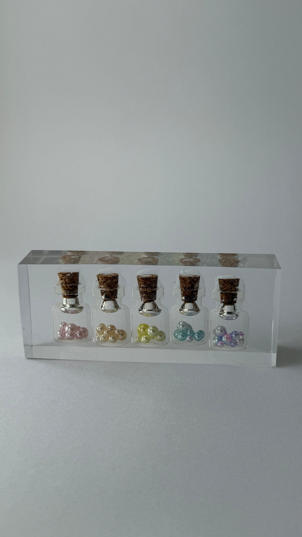 Mini Pearl Palette – Handmade Resin Pearl Display