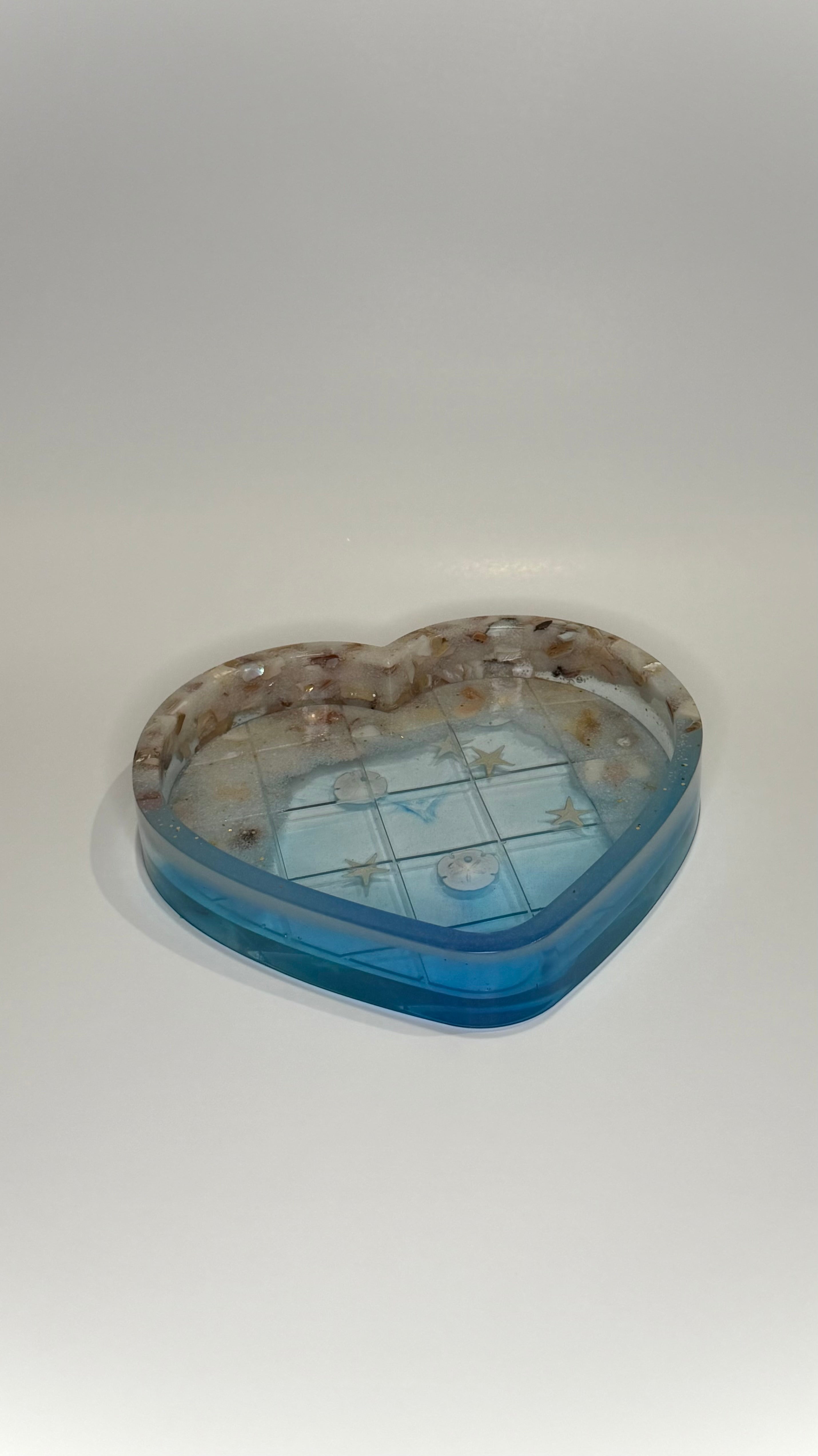 Ocean Treasures Heart Dish – 7" Resin Trinket Tray