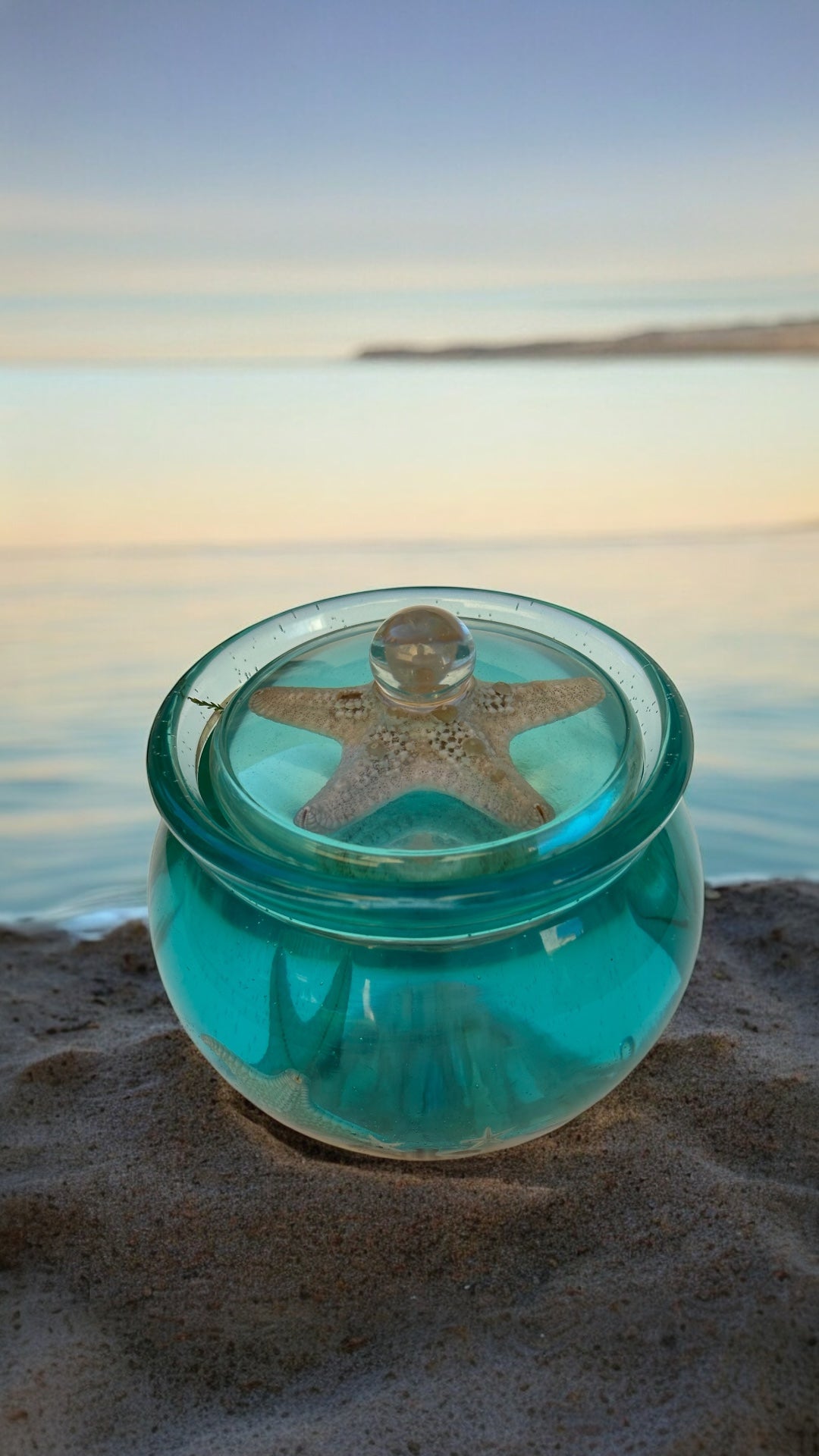 Ocean Starfish Keepsake Jar – Handmade Resin Art