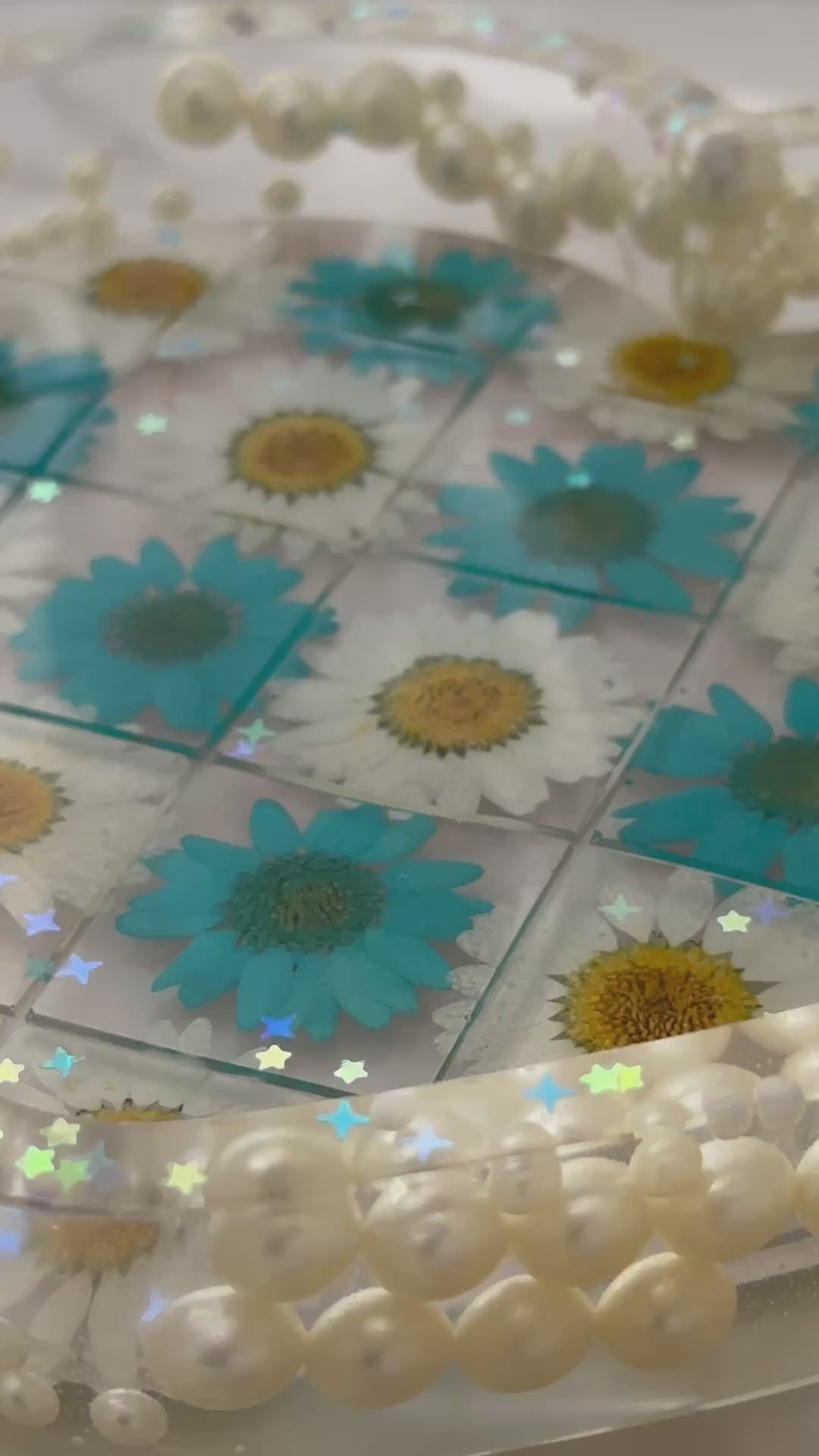 Pearl Daisy Keepsake Heart Tray